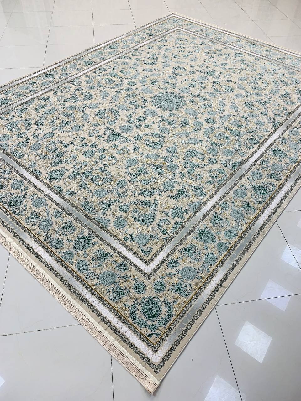 فرش آذین صدفی گل برجسته 1200 شانه وتراکم 3600 با نخ تمام اکرولیک